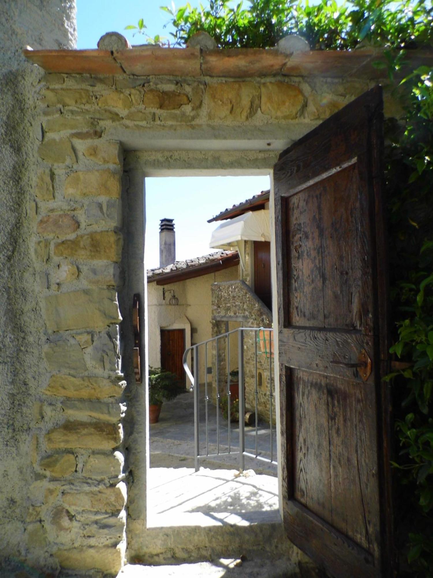 Casa Vacanze Podere Ugolini Ronta Екстериор снимка