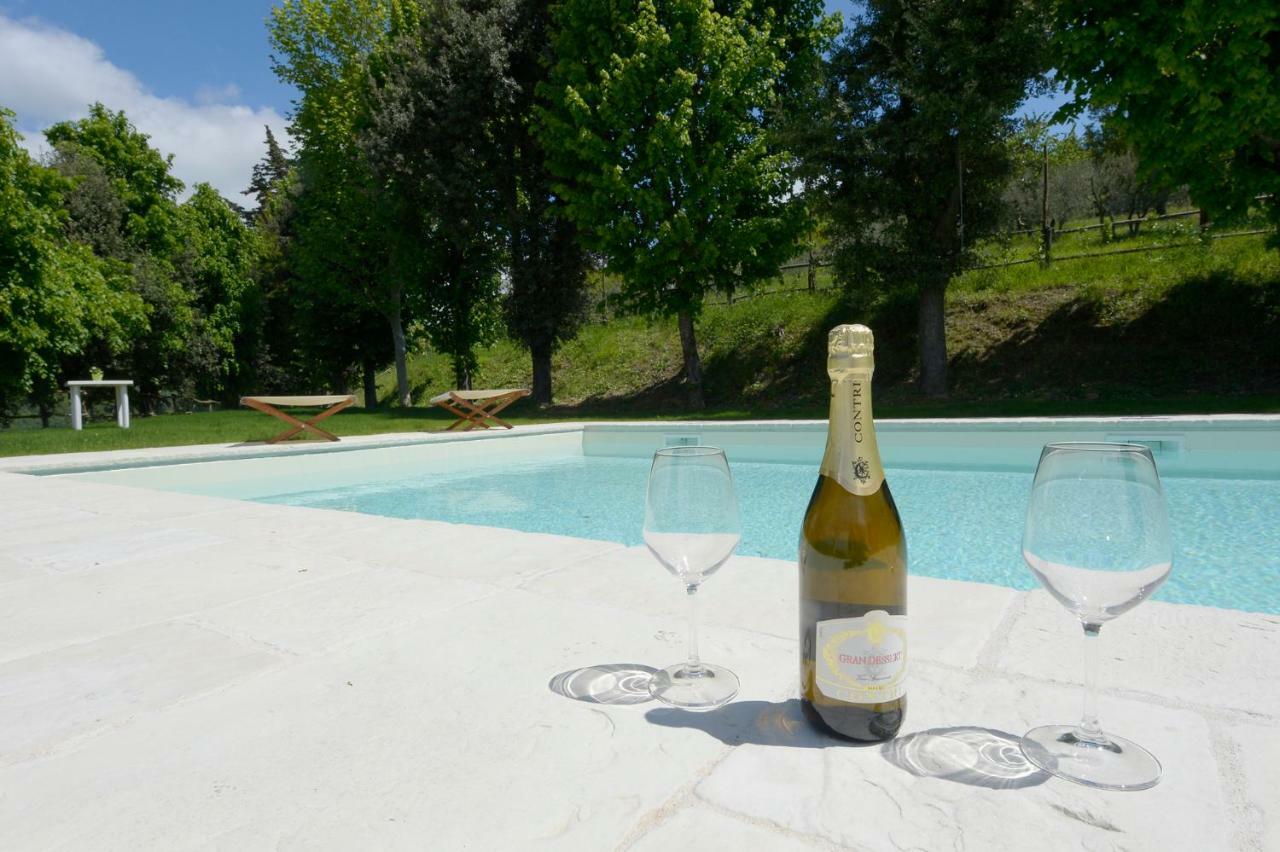 Casa Vacanze Podere Ugolini Ronta Екстериор снимка